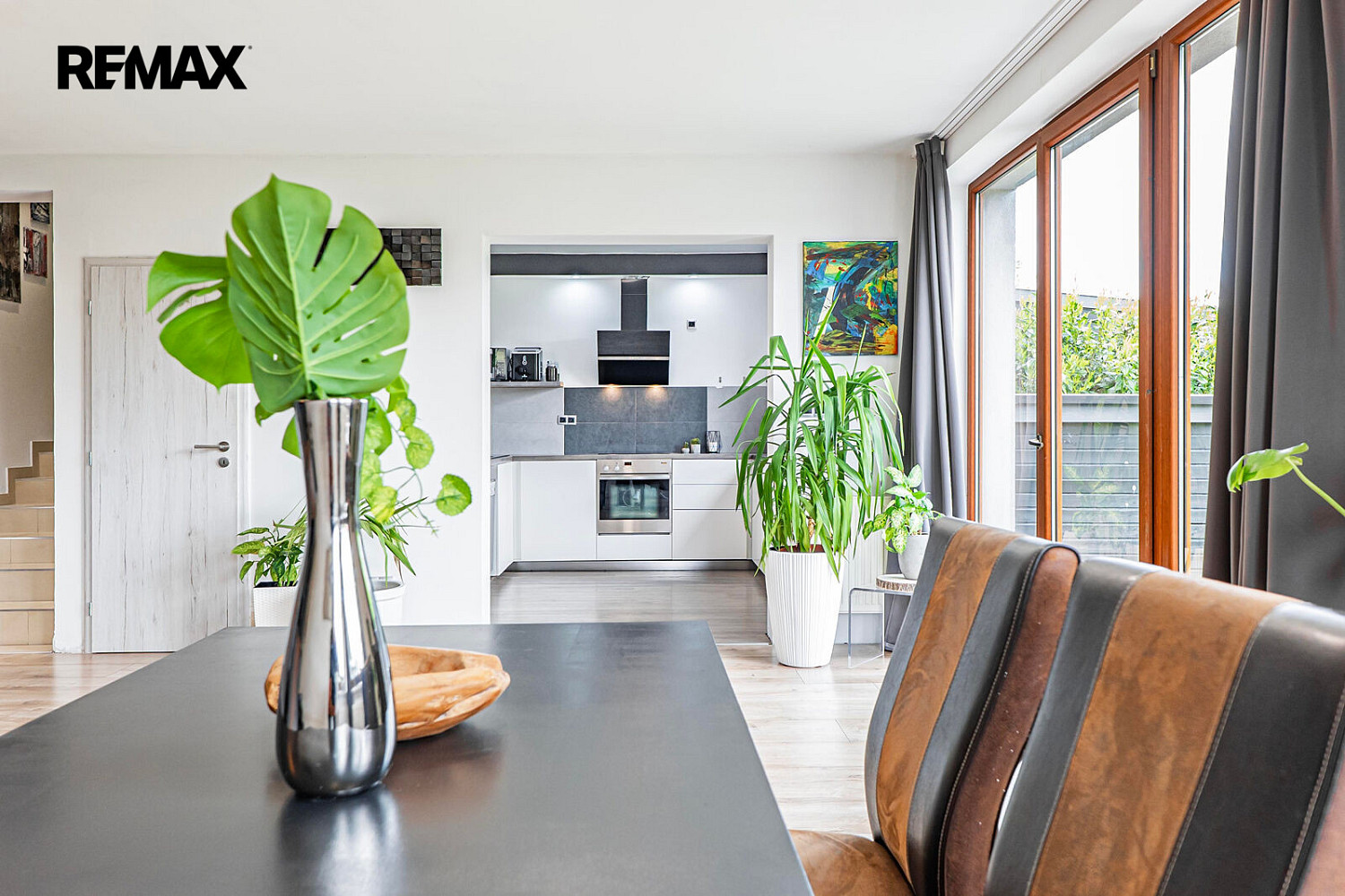 Prodej domu 246 m² s pozemkem 396 m² – pohled 2