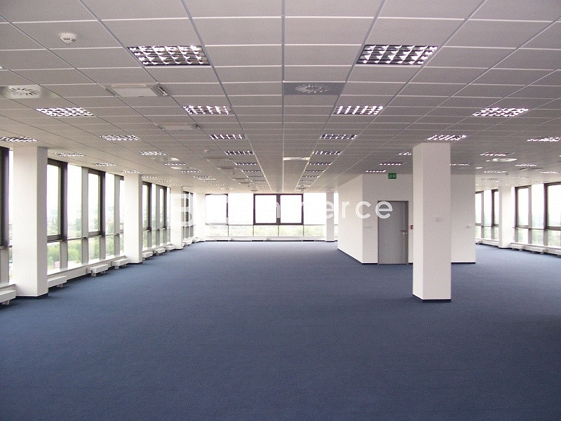 Pronájem kanceláře 412 m² – fotografie 4