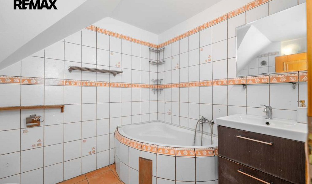 Prodej domu 280 m² s pozemkem 126 m², Nový Knín – náhled fotky 13