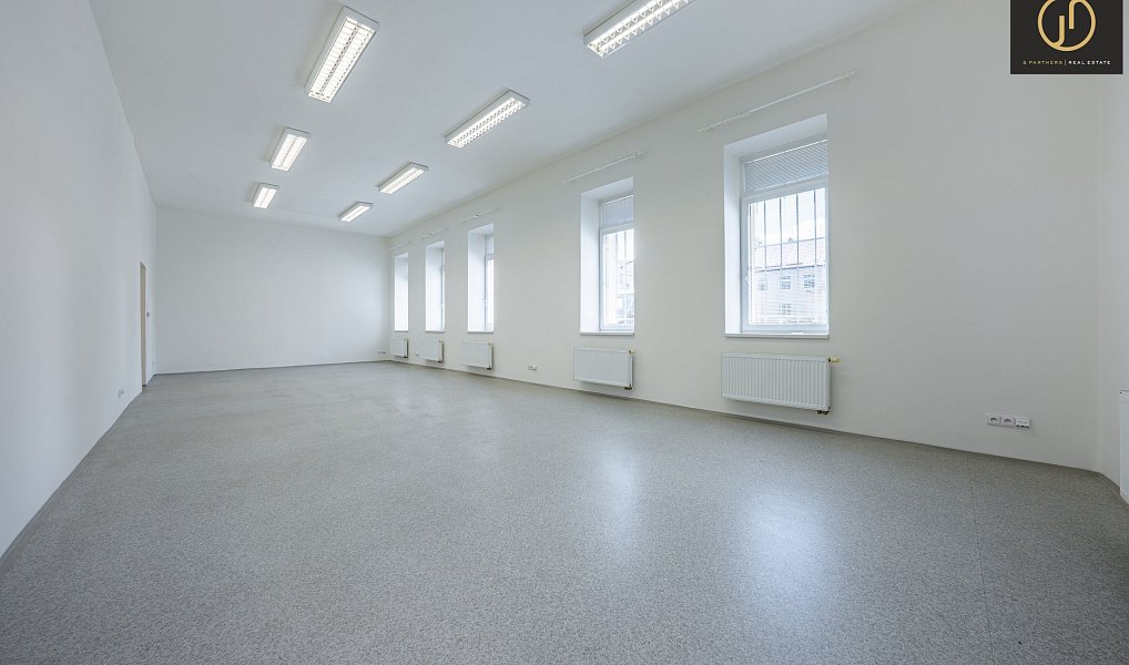 Prodej kanceláře 851 m², Kladno – náhled fotky 2