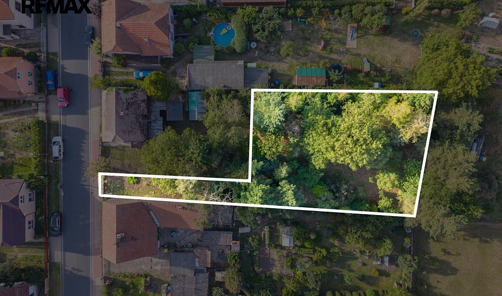 Prodej stavebního pozemku 818 m², Krakovany – náhled fotky 2