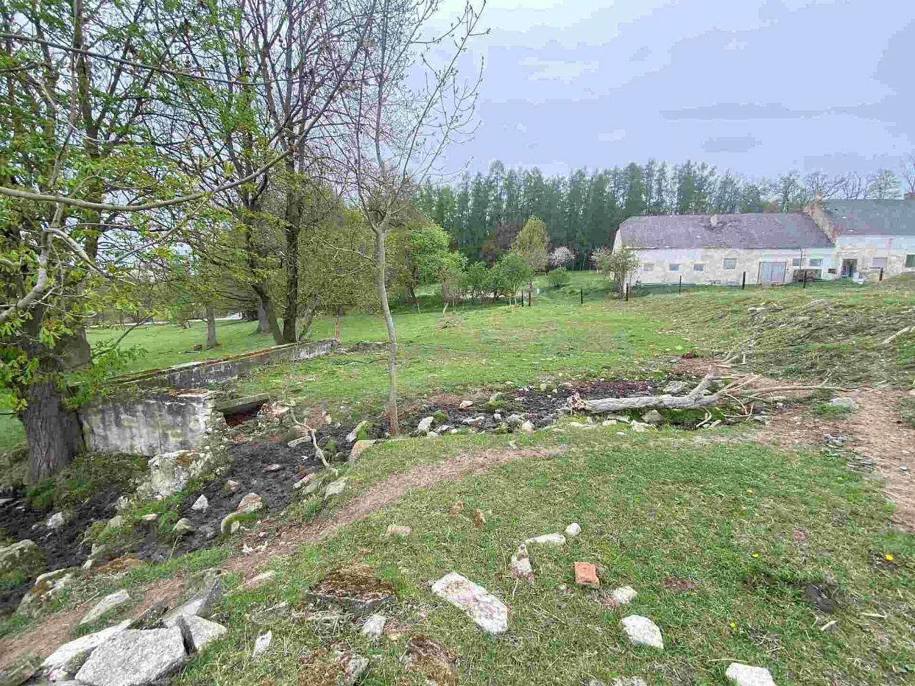 Prodej stavebního pozemku 1 454 m² – fotografie 3