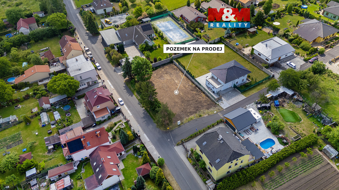 Prodej stavebního pozemku 988 m²