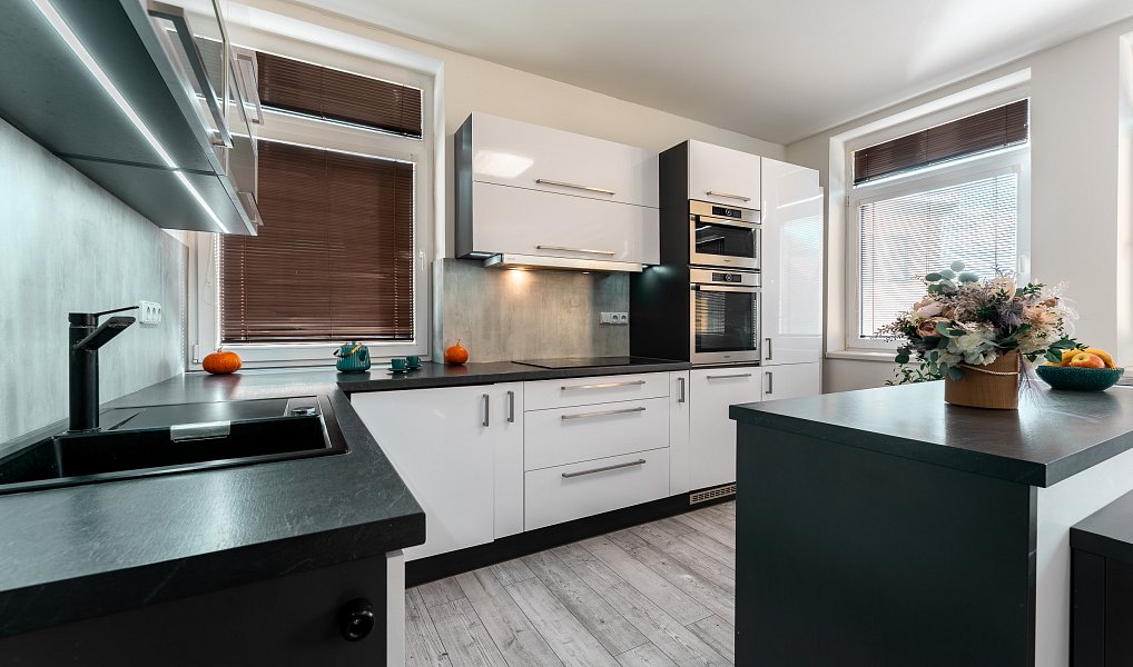 Prodej komerčního objektu (jiného typu) 549 m², Zbýšov – náhled fotky 11
