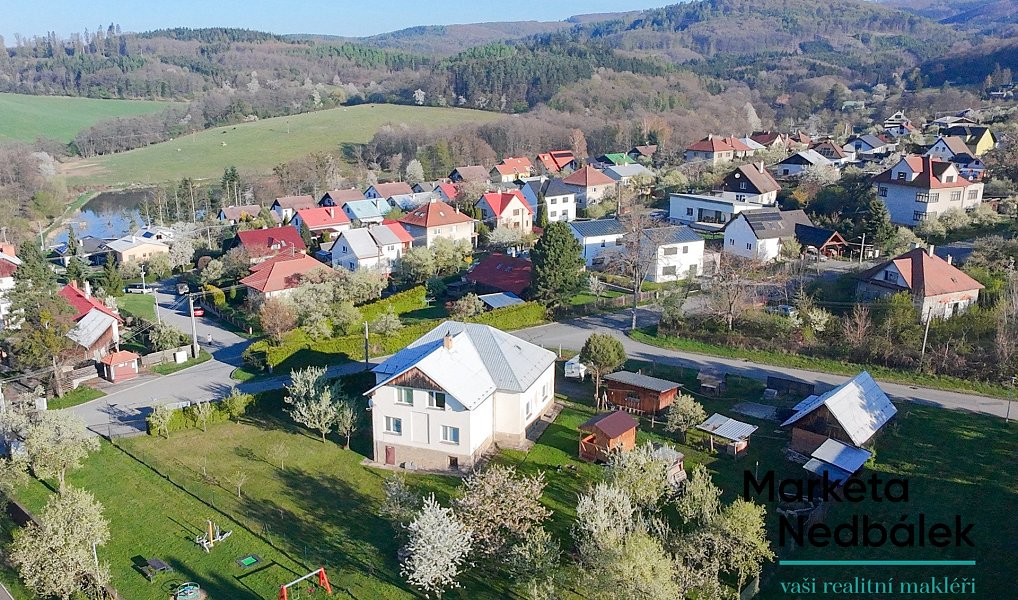 Prodej domu 190 m² s pozemkem 1 158 m², Lukov – náhled fotky 5