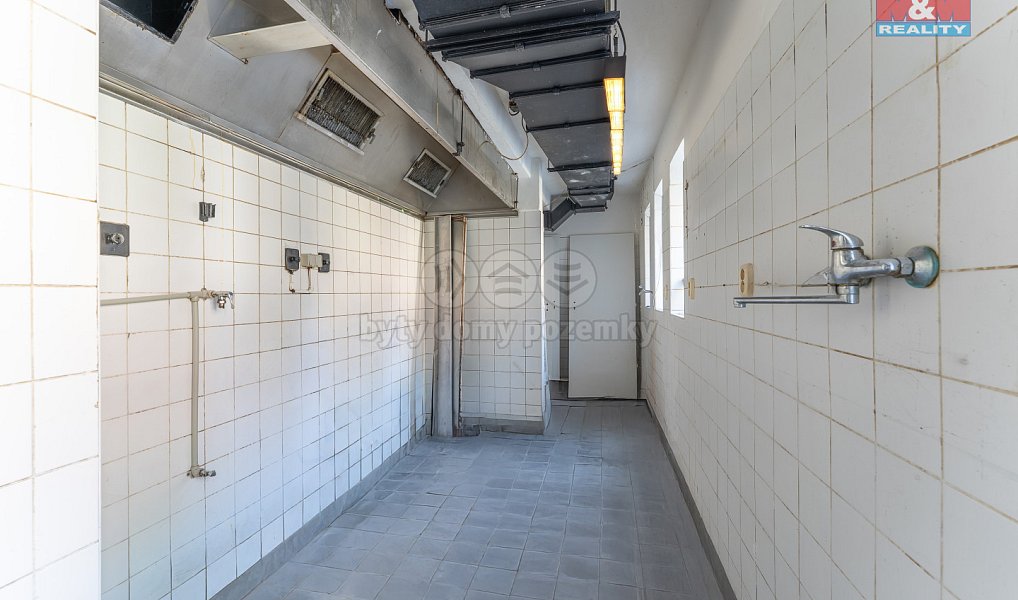Prodej nájemního domu, činžáku 1 120 m², Liběchov – náhled fotky 20