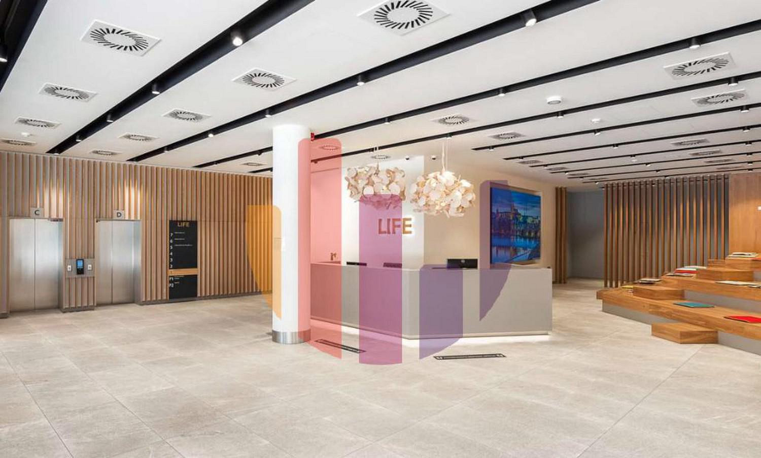 Pronájem kanceláře 675 m² — photo 2