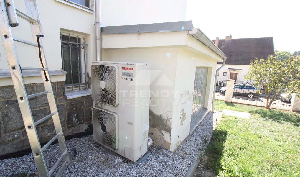 Prodej domu 306 m² s pozemkem 634 m², Plzeň – náhled fotky 31