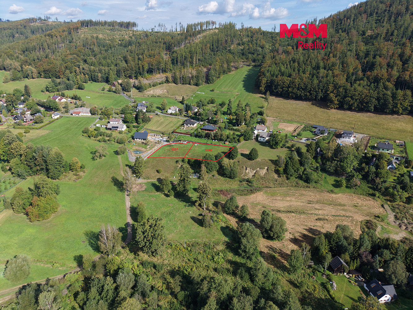 Prodej stavebního pozemku 1 140 m²
