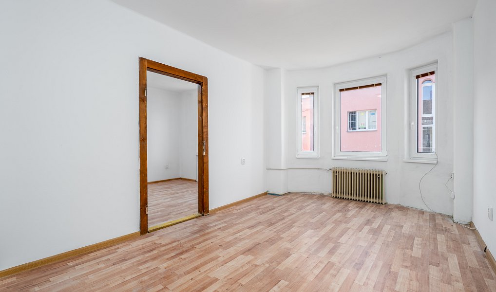 Prodej domu 150 m² s pozemkem 100 m², Trmice – náhled fotky 7