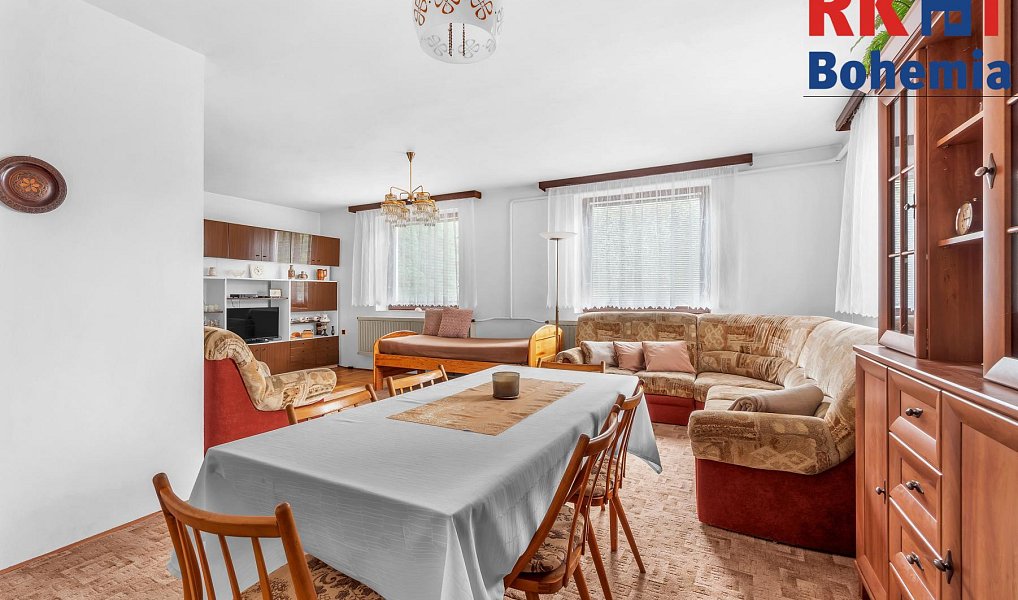 Prodej domu 220 m² s pozemkem 5 365 m², Dolní Bousov – náhled fotky 11