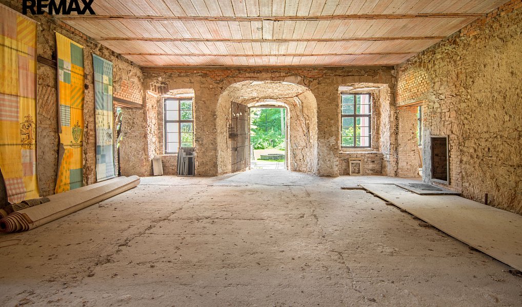 Prodej komerčního objektu (jiného typu) 1 450 m², Vyklantice – náhled fotky 18