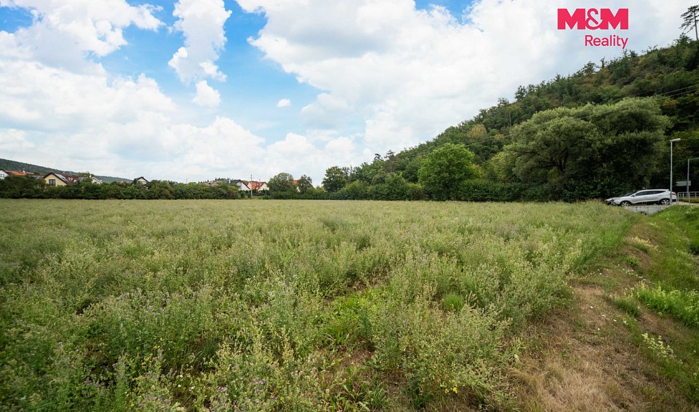 Prodej stavebního pozemku 1 934 m², Králův Dvůr – náhled fotky 5