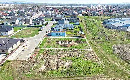 Prodej stavebního pozemku 852 m², Květinová, Pohořelice, okres Brno-venkov