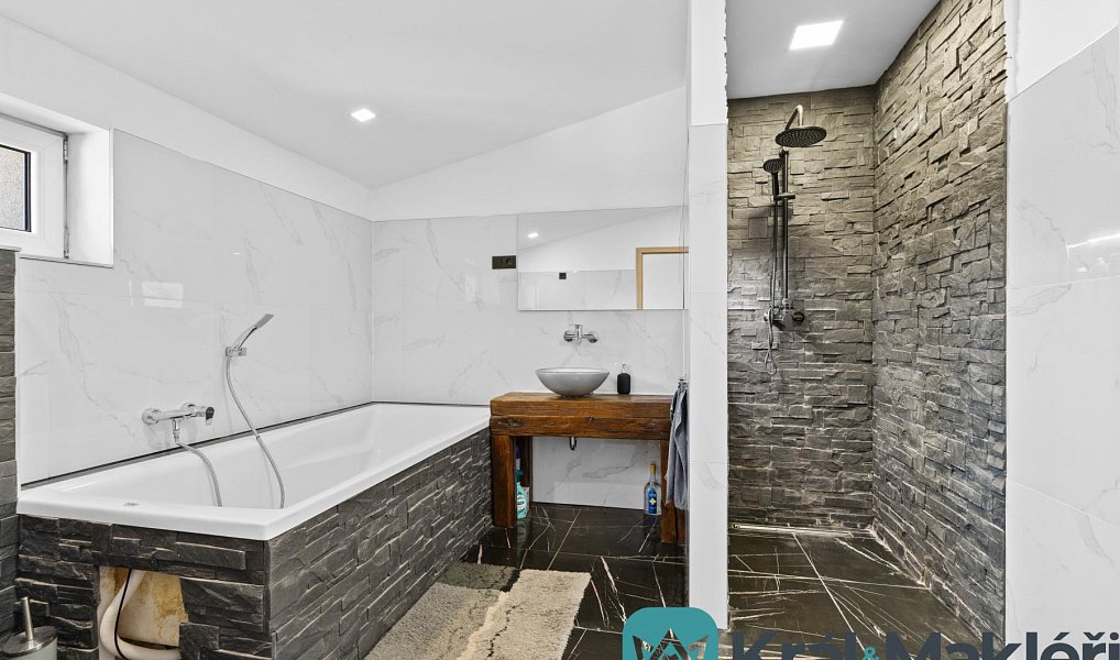 Prodej domu 126 m² s pozemkem 270 m², Brňany – náhled fotky 13