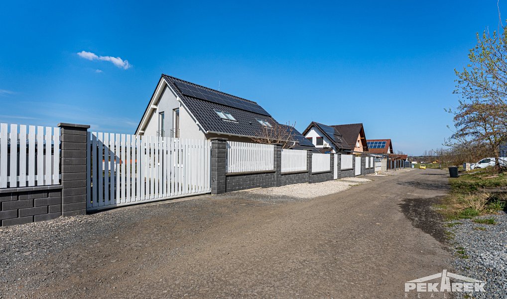 Prodej domu 179 m² s pozemkem 1 078 m², Skuhrov – náhled fotky 35