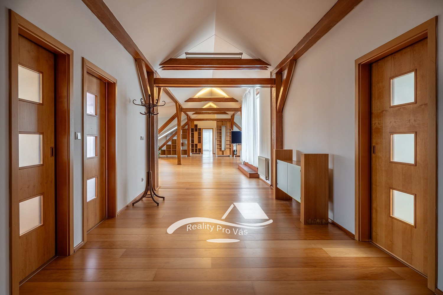 Prodej bytu 4+kk 198 m² — photo 3