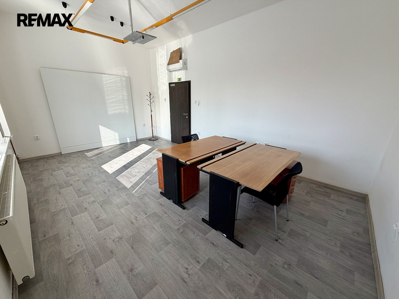 Pronájem kanceláře 24 m² – fotografie 5
