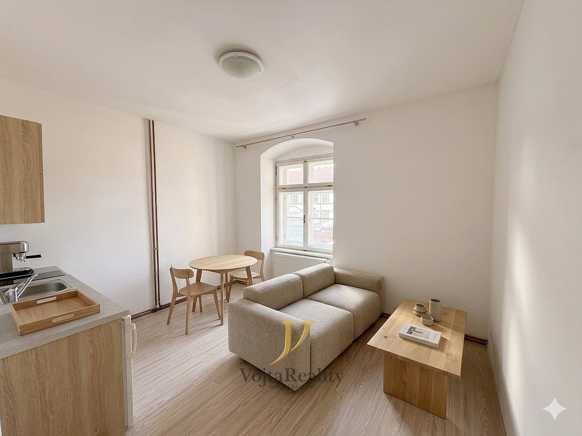 Pronájem bytu 1+kk 32 m²