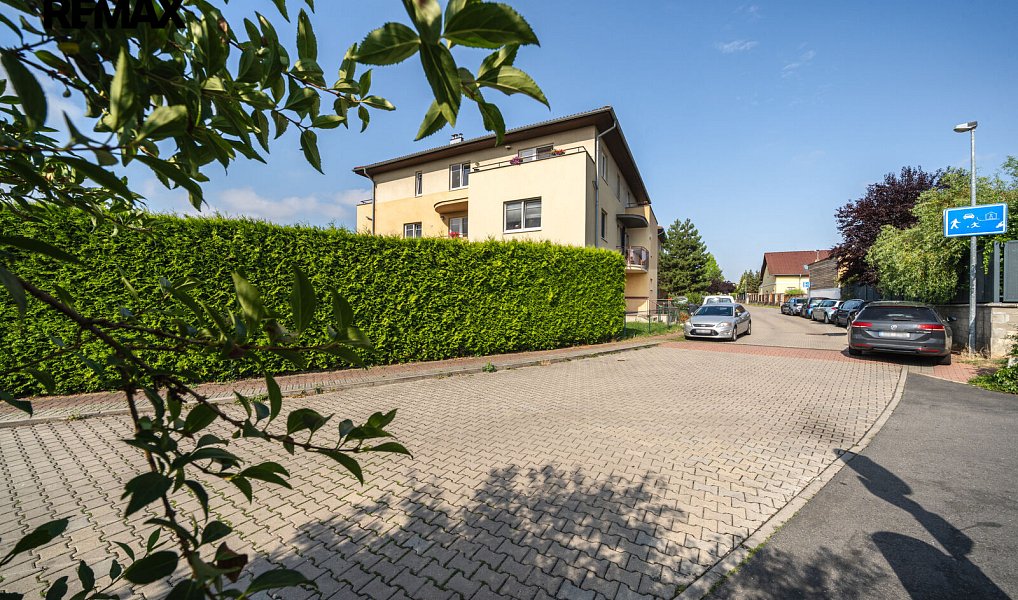 Prodej bytu 2+kk 44 m², Praha – náhled fotky 3