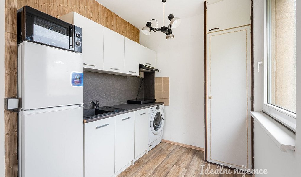 Pronájem bytu 2+kk 42 m², Praha – náhled fotky 3