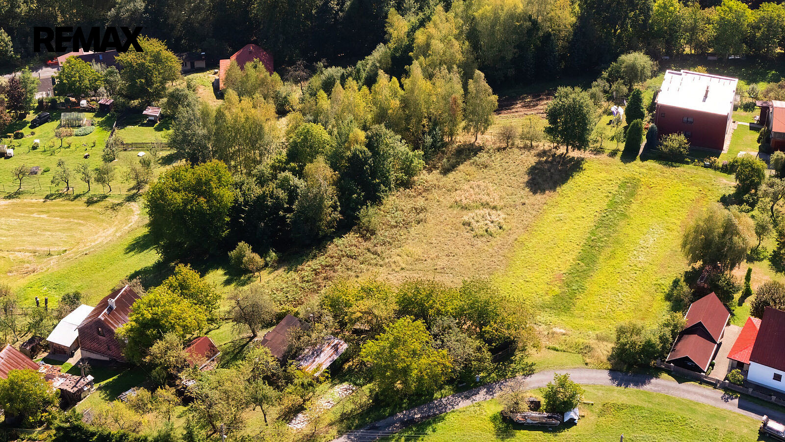 Prodej stavebního pozemku 776 m² – fotografie 2