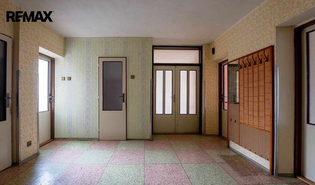 Prodej domu 180 m² s pozemkem 362 m², Lipov – náhled fotky 4