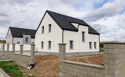 Prodej domu 166 m² s pozemkem 1 012 m², Jižní, Lužná, okres Rakovník