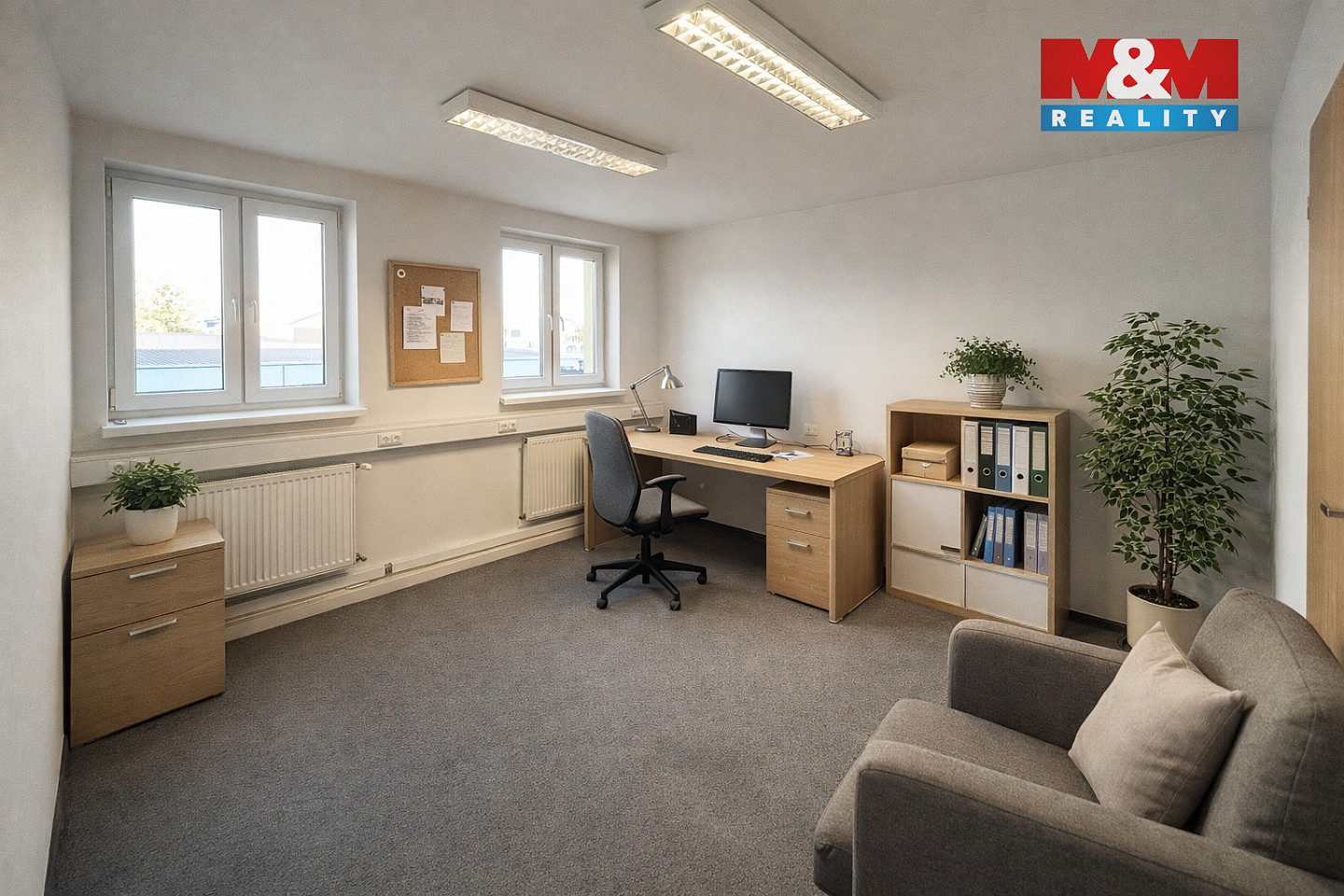 Pronájem kanceláře 200 m² — photo 3