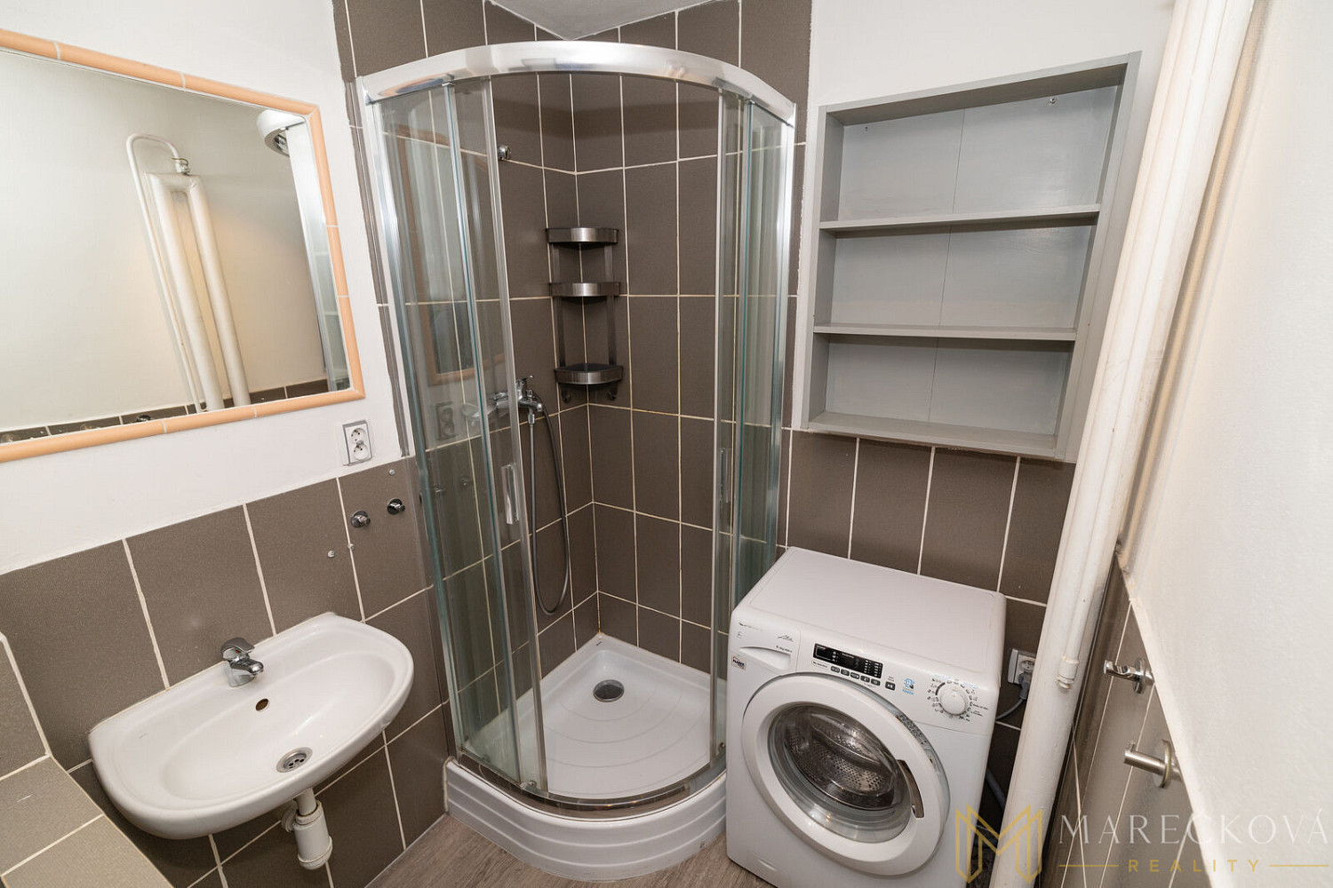 Prodej bytu 1+1 38 m² – fotografie 3