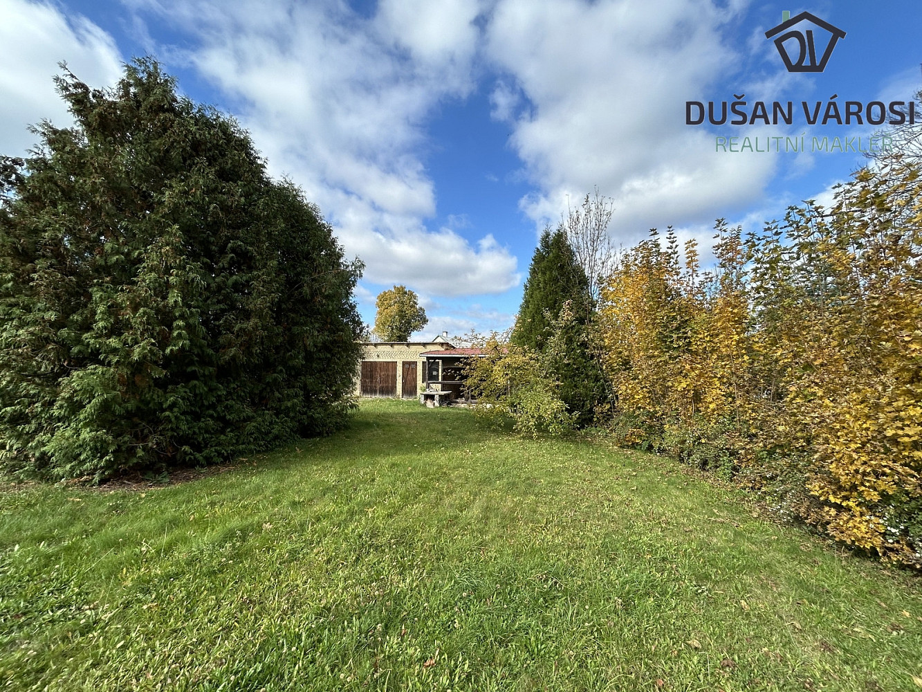 Prodej stavebního pozemku 596 m²