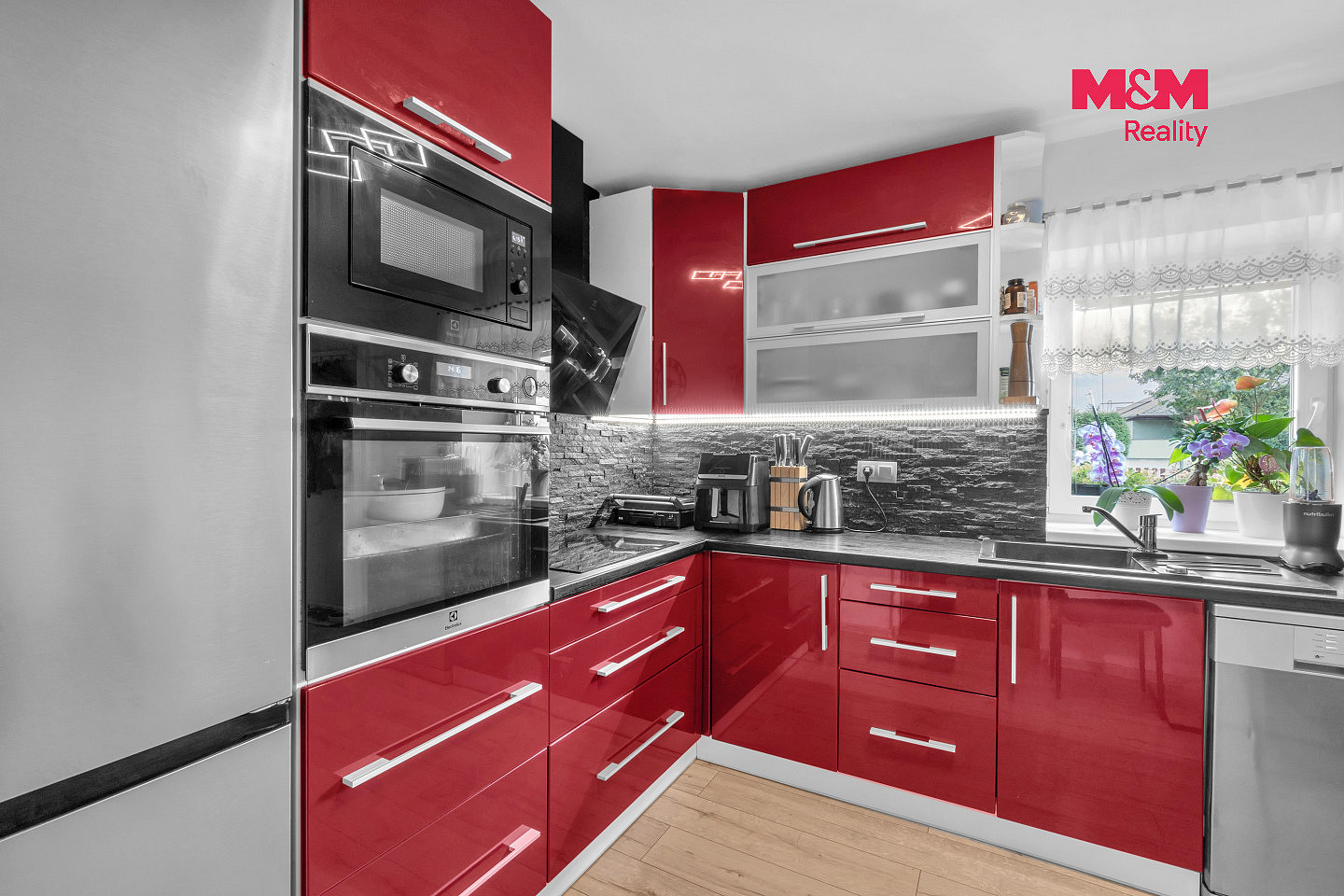 Prodej domu 120 m² s pozemkem 433 m² — photo 2