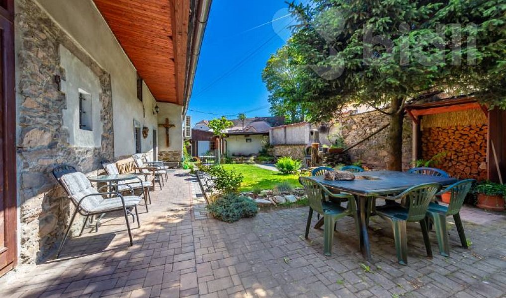 Prodej chaty/chalupy 388 m² s pozemkem 549 m², Paračov – náhled fotky 2