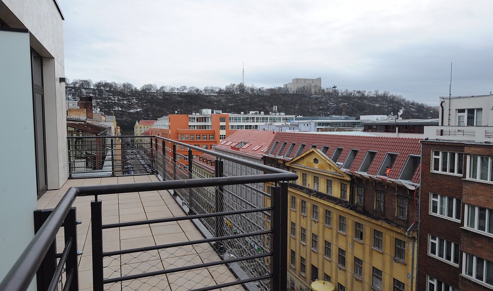 Pronájem bytu 2+kk 72 m², Praha – náhled fotky 6