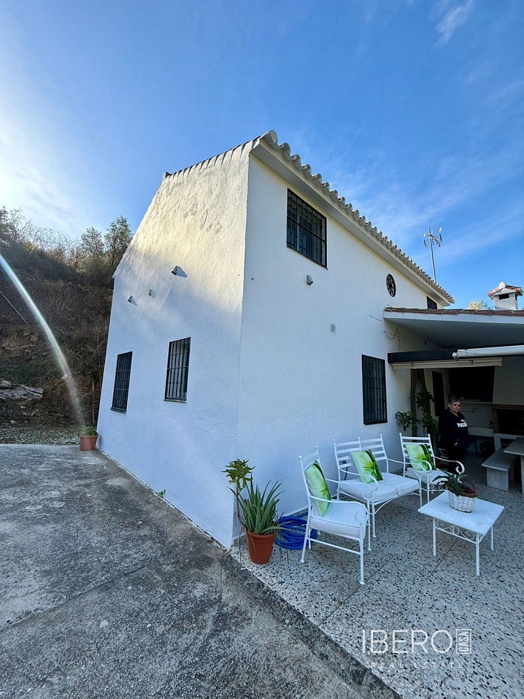 Prodej domu 175 m² s pozemkem 60 000 m²