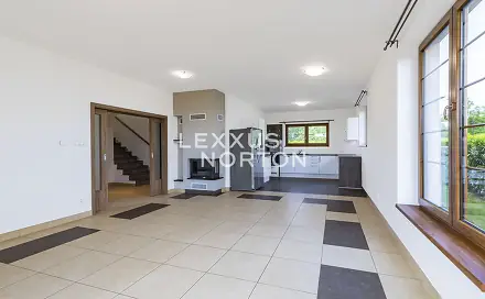 Pronájem domu 255 m² s pozemkem 517 m², Rabochova, Horoměřice, okres Praha-západ