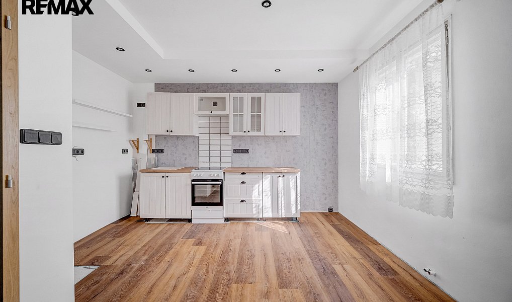 Prodej chaty/chalupy 90 m² s pozemkem 593 m², Úpice – náhled fotky 4