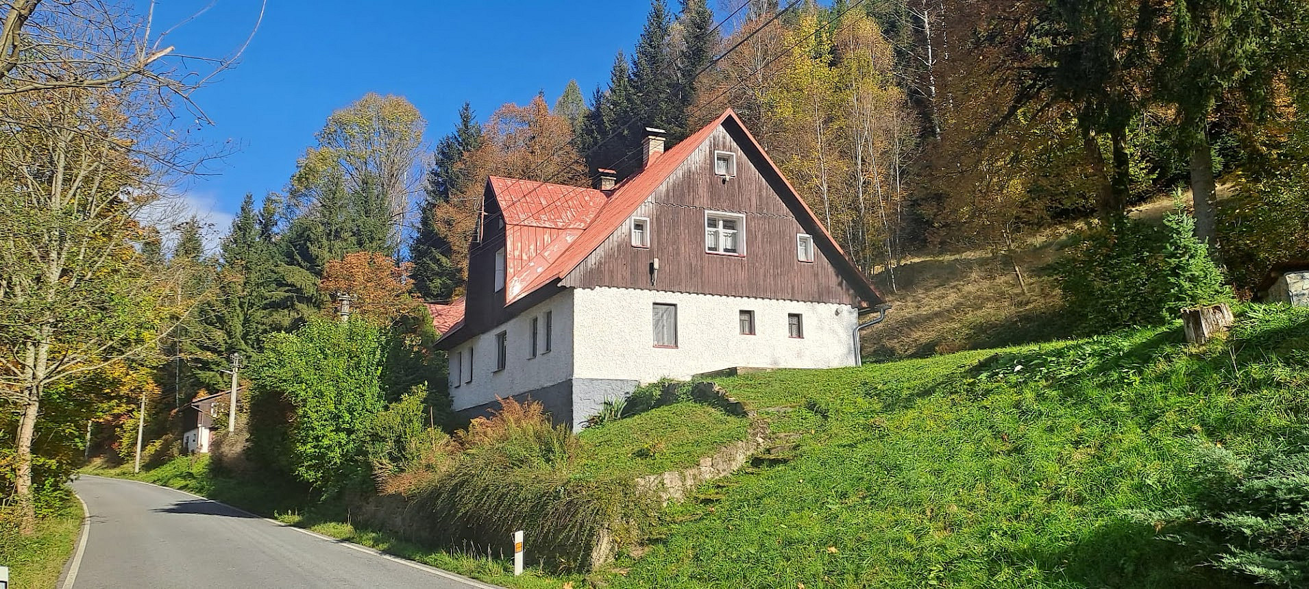 Prodej chalupy 180 m² s pozemkem 4 264 m² – pohled 2