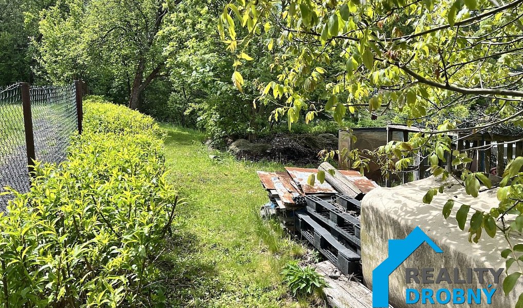 Prodej stavebního pozemku 1 033 m², Huntířov – náhled fotky 8