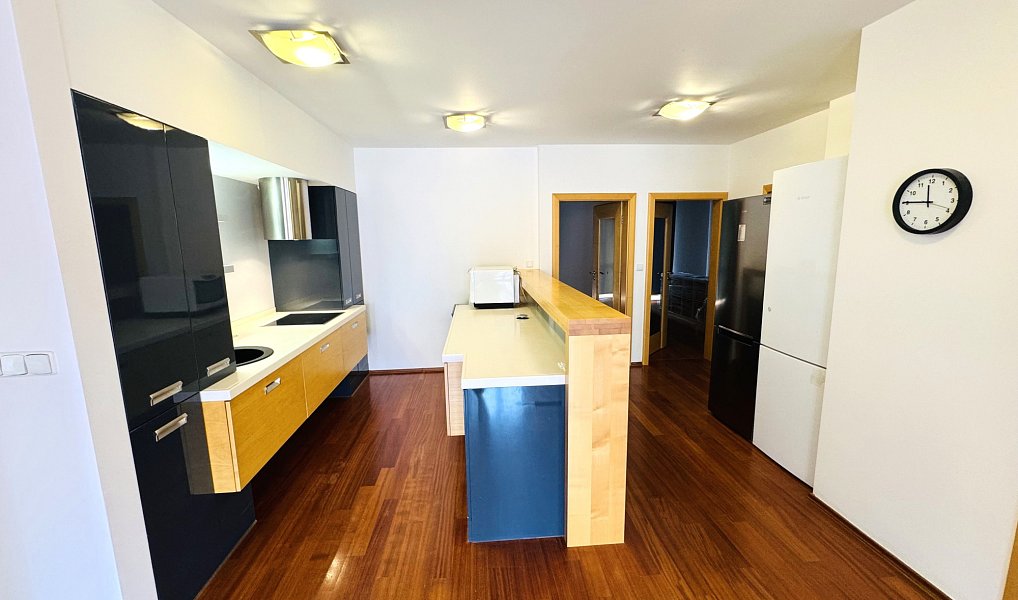 Pronájem bytu 5+kk 191 m², Praha – náhled fotky 14