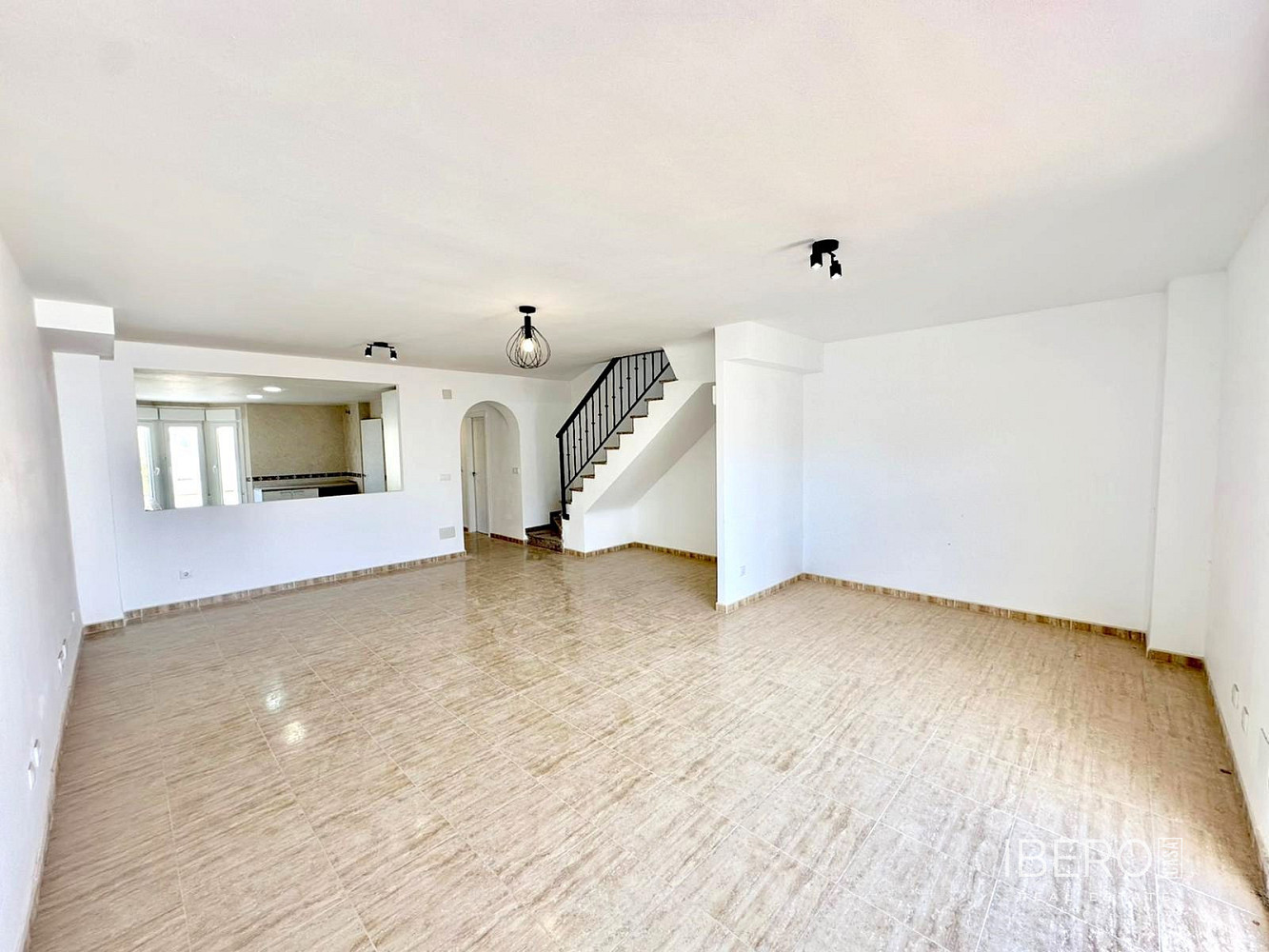 Prodej domu 171 m² s pozemkem 171 m² — photo 2