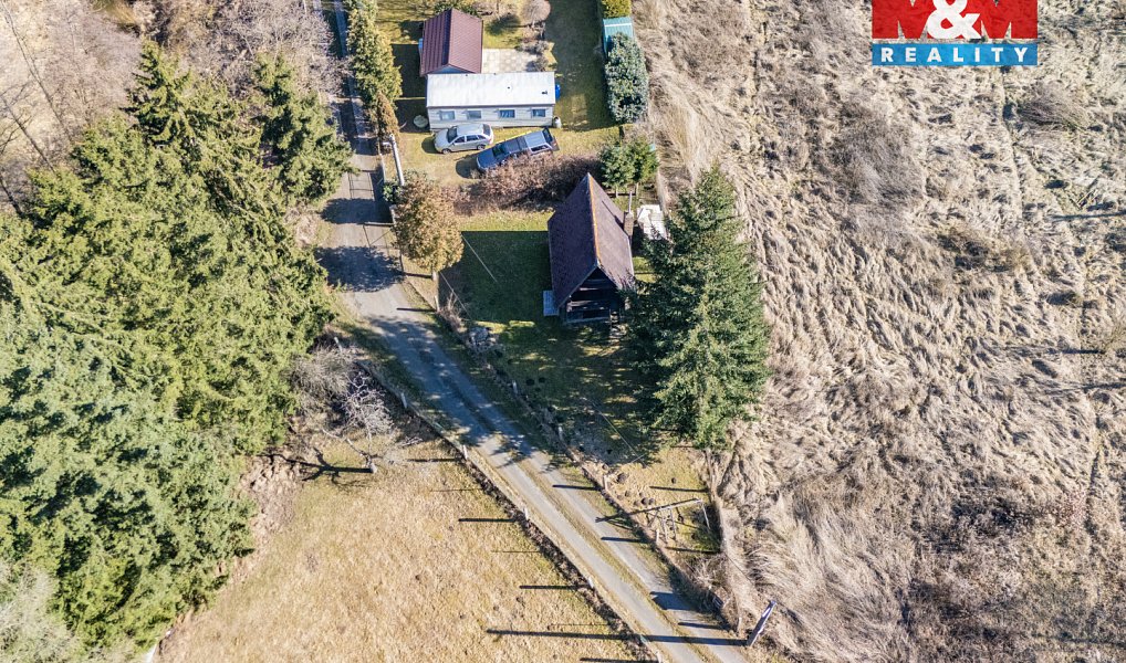 Prodej stavebního pozemku 305 m², Chrást – náhled fotky 2