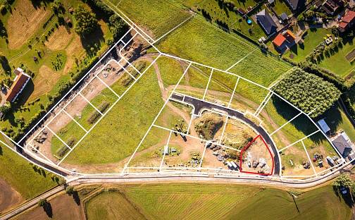 Prodej stavebního pozemku 1 057 m², Lipí, okres České Budějovice