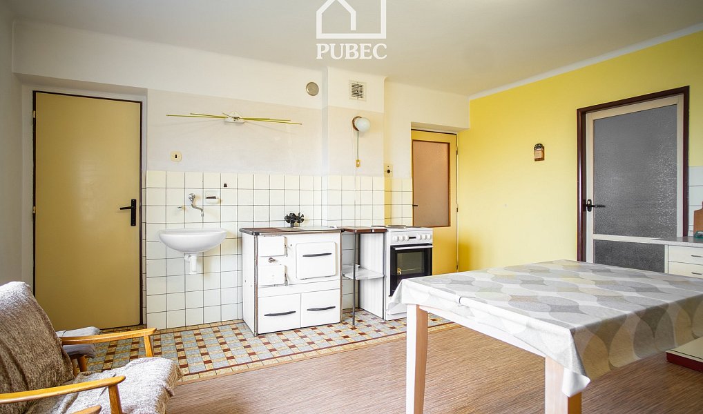 Prodej domu 275 m² s pozemkem 4 515 m², Jarov – náhled fotky 19