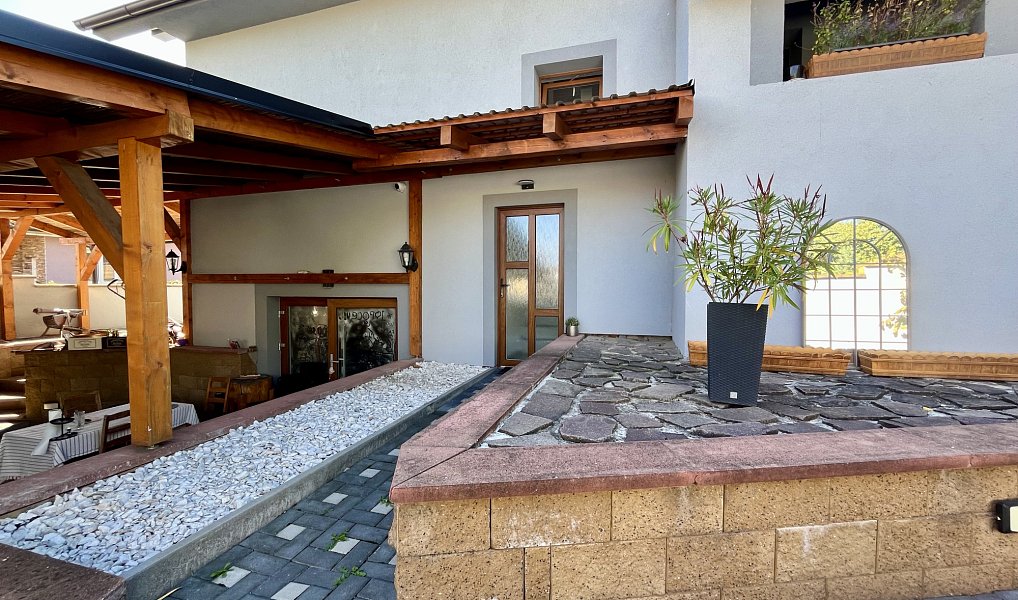 Pronájem bytu 4+kk 82 m², Český Brod – náhled fotky 31