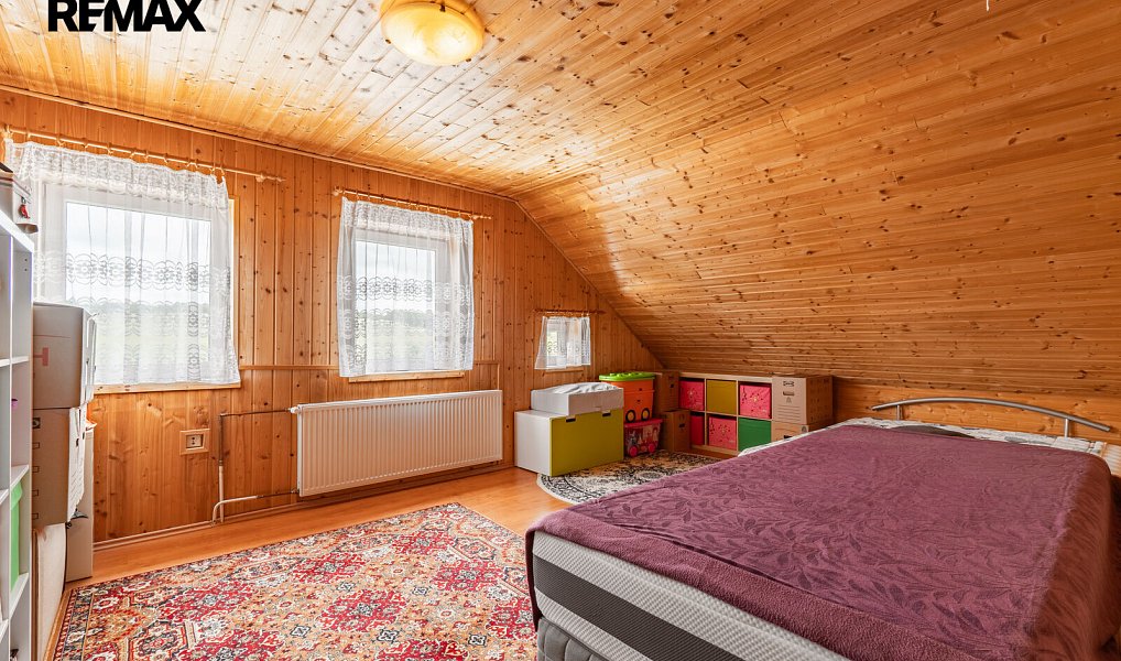 Prodej domu 328 m² s pozemkem 758 m², Vejprty – náhled fotky 48