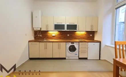 Pronájem bytu 1+kk 33 m²