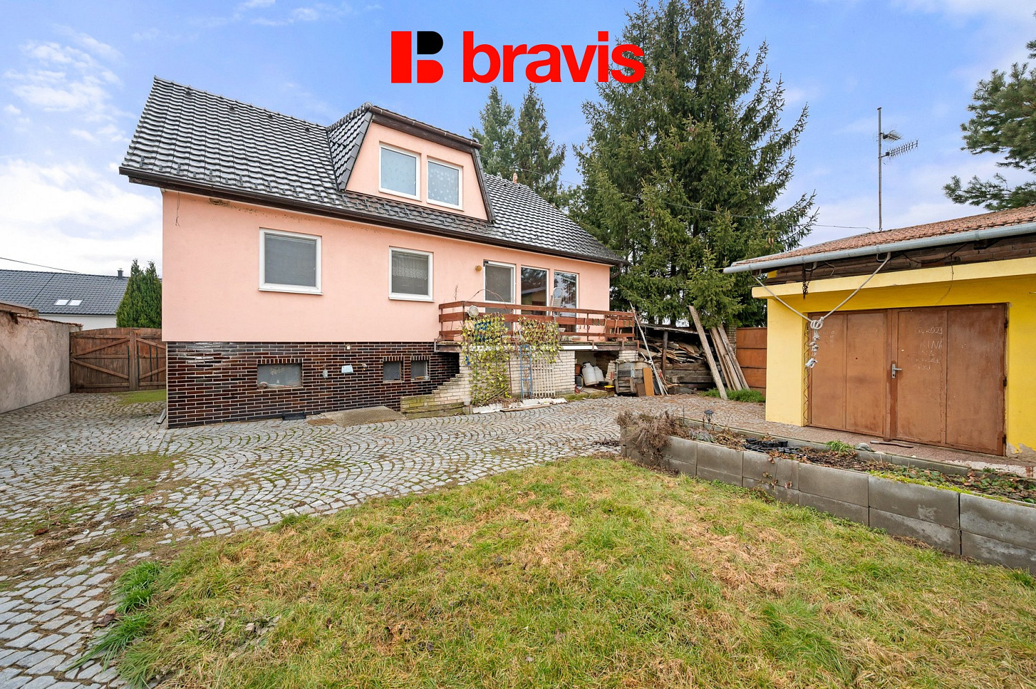 Prodej domu 102 m² s pozemkem 1 688 m² — photo 2