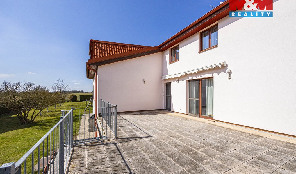 Prodej domu 374 m² s pozemkem 4 508 m², Sulice – náhled fotky 27