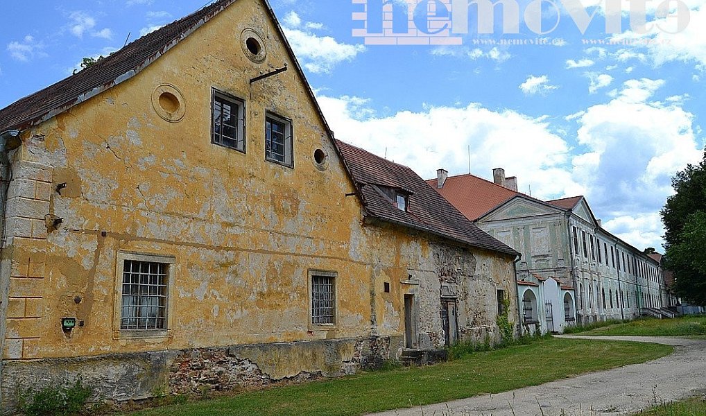 Prodej domu 11 429 m² s pozemkem 31 573 m², Hatín – náhled fotky 10